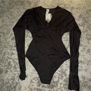 NWT H&M Satin Long Sleeve Bodysuit Black Size: XS